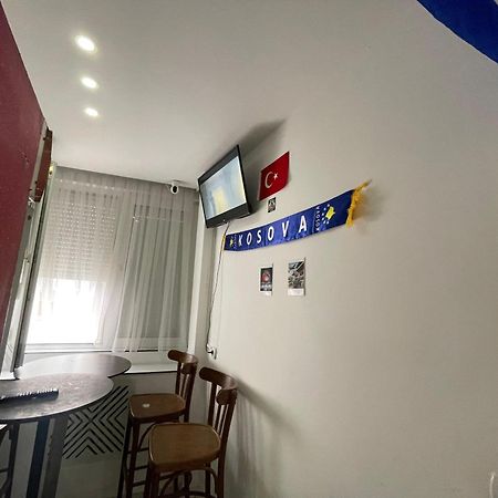 Shesh Hostel Priština Exteriér fotografie