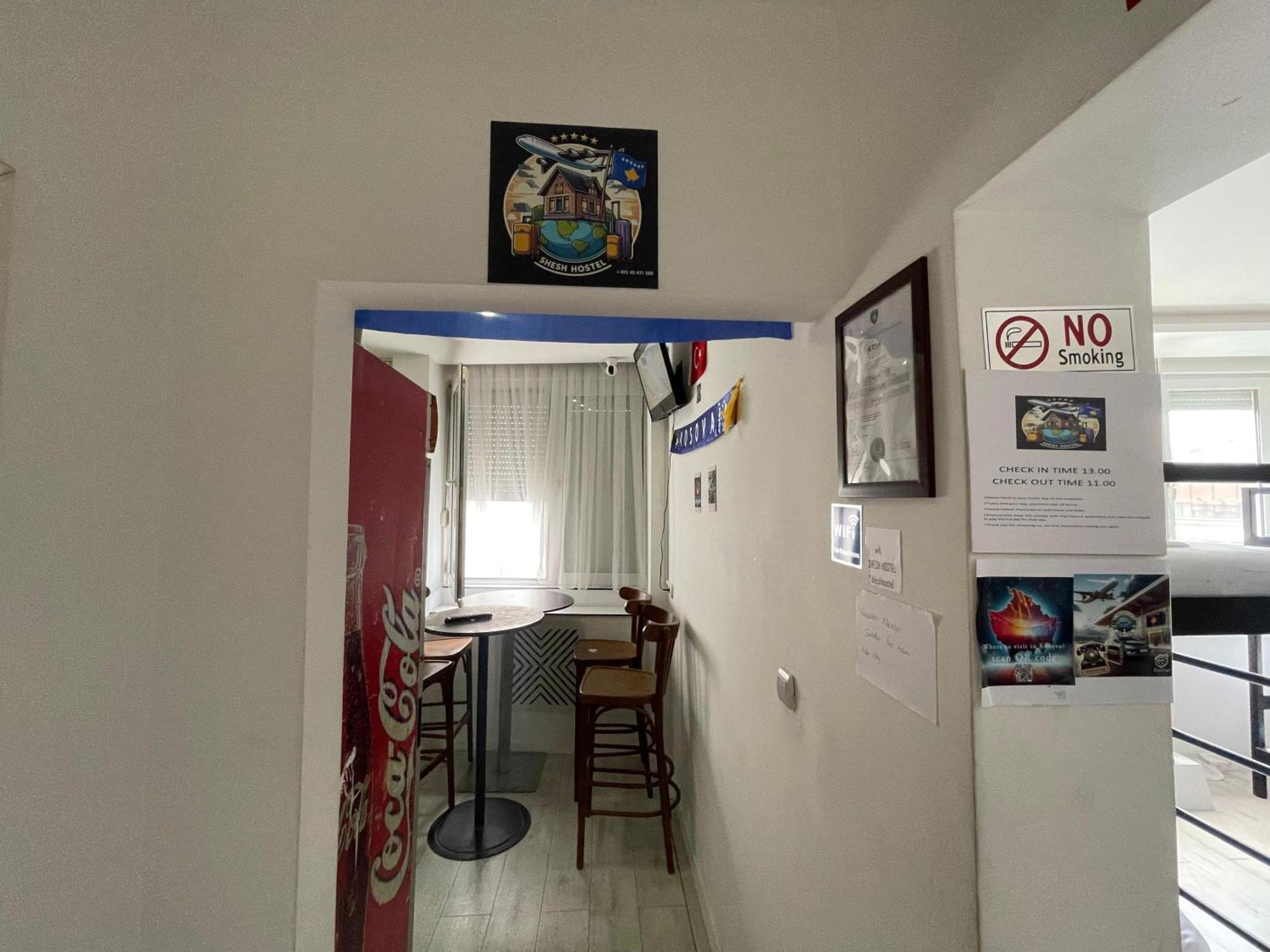 Shesh Hostel Priština Exteriér fotografie