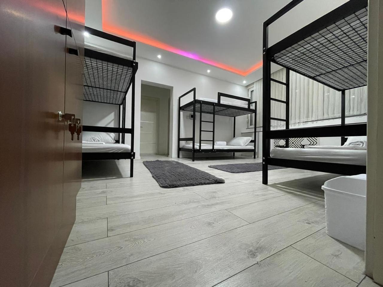 Shesh Hostel Priština Exteriér fotografie