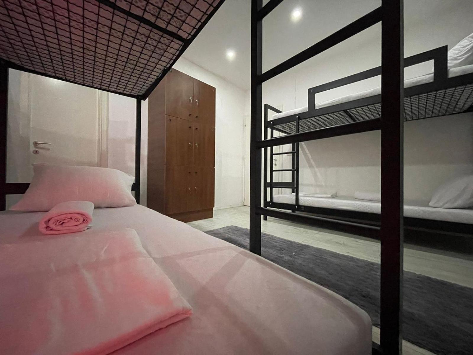Shesh Hostel Priština Exteriér fotografie