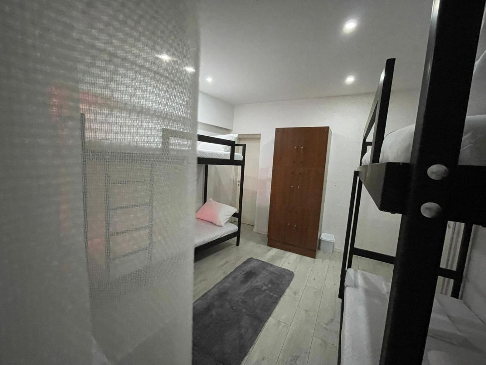 Shesh Hostel Priština Exteriér fotografie